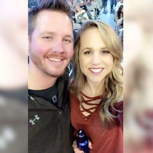 Meet your Posher, Dustin